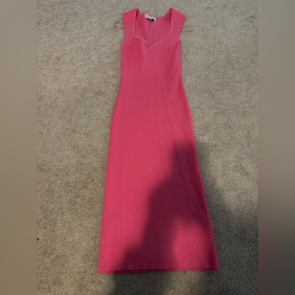 Elegant Pink Sleeveless Dress